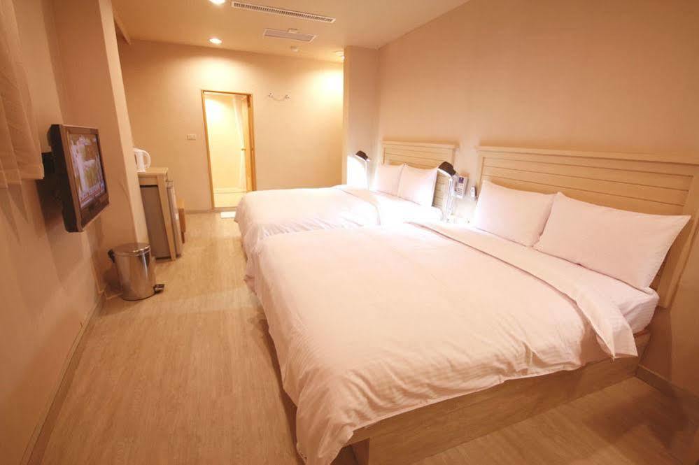 Royal Group Hotel Xiong Zhong Branch Kaohsiung Exterior photo