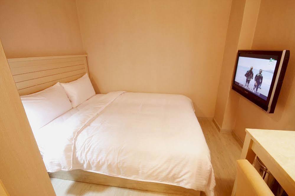Royal Group Hotel Xiong Zhong Branch Kaohsiung Exterior photo